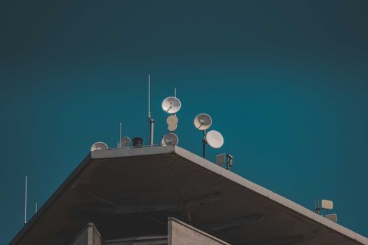 5 reasons amazon s satellite network cou