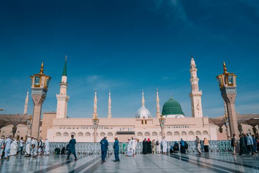 5 reasons saudi arabia is walking a tigh