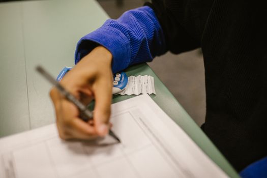 5 reasons this viral cheating scandal is