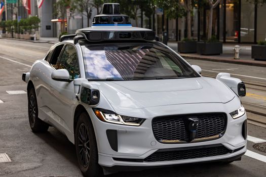 5 reasons zoox s robotaxis will change r