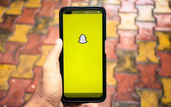 5 reasons snapchat and others are cracki