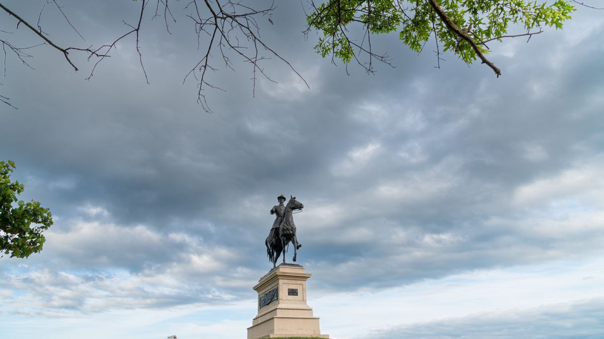 A majestic war memorial statue under a dramatic sky at Gettysburg, Pennsylvania.