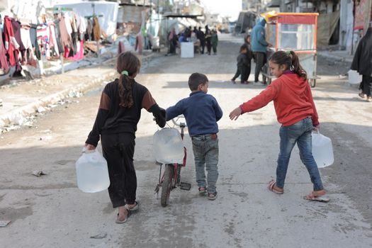why yemen s water crisis puts taiz villa